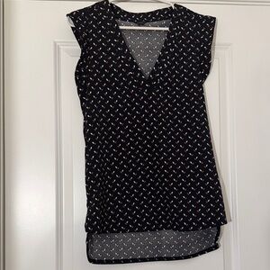 Ann Taylor Navy and White Patterned Blouse